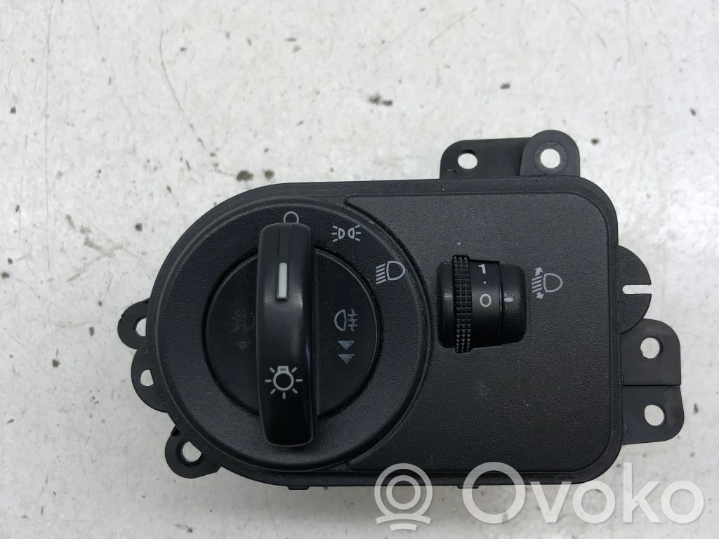 Ford Fiesta Light switch 