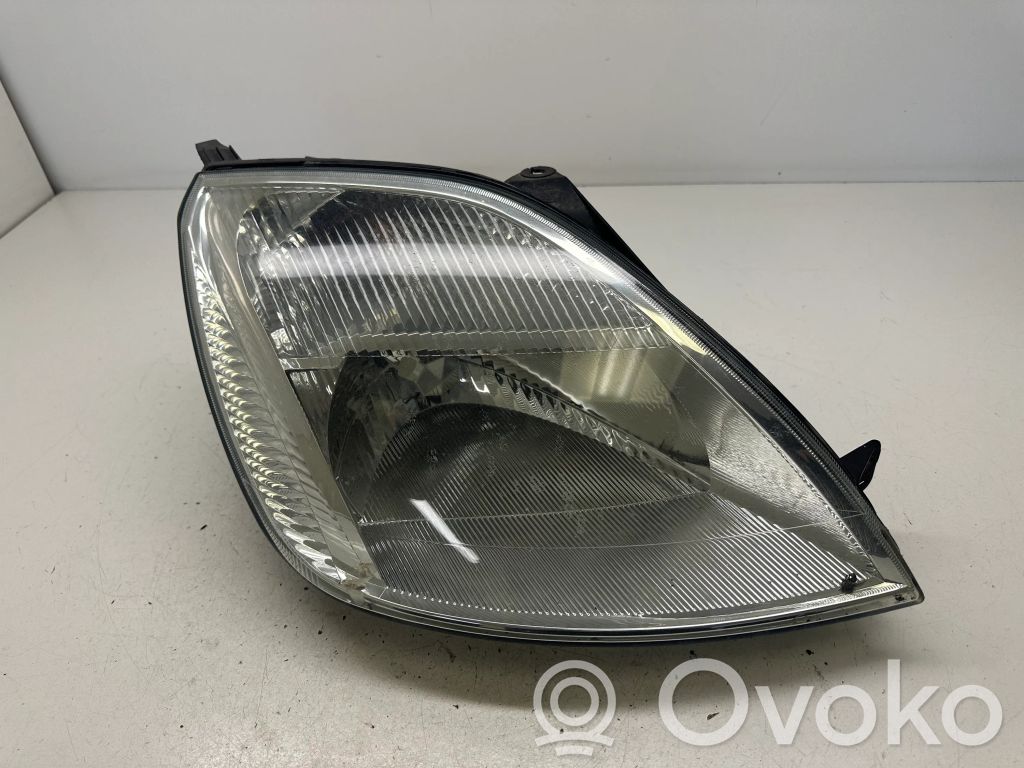 Ford Fiesta Phare frontale 