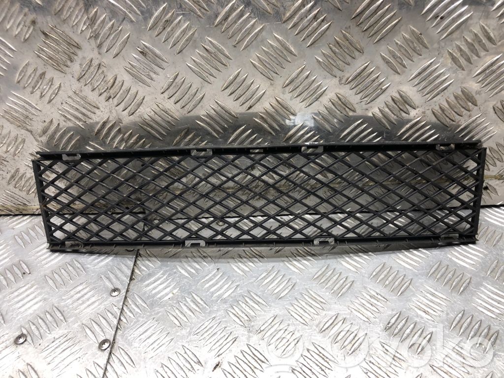 BMW 7 E65 E66 Front bumper lower grill 