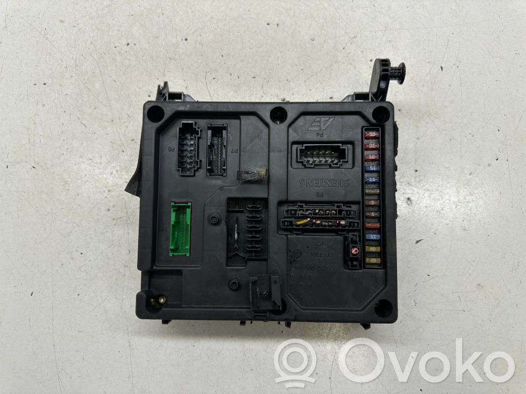 Ford Galaxy Module de fusibles 