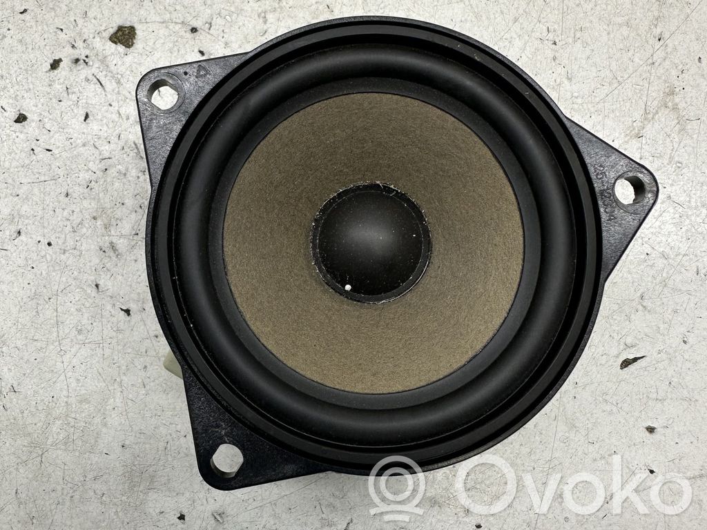BMW 5 E60 E61 Etuoven kaiutin 