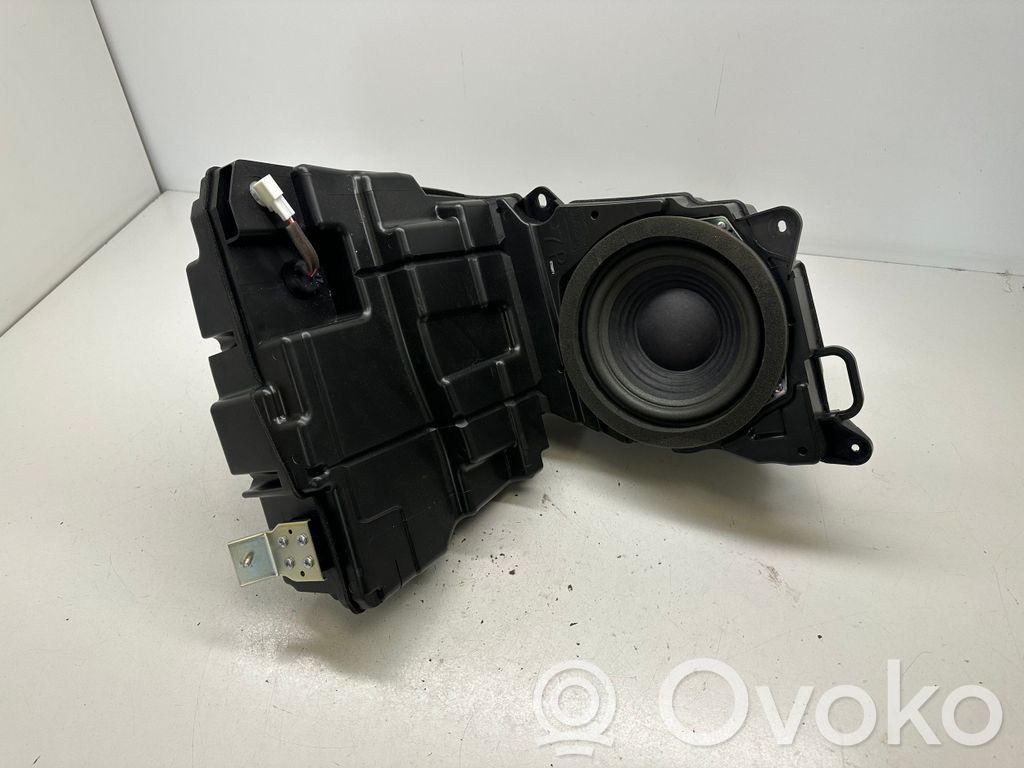 Lexus RX 450H Altavoz subwoofer 