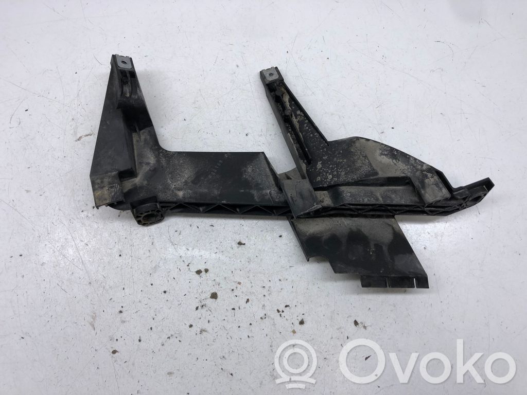 Headlight/headlamp mounting bracket   1301073025