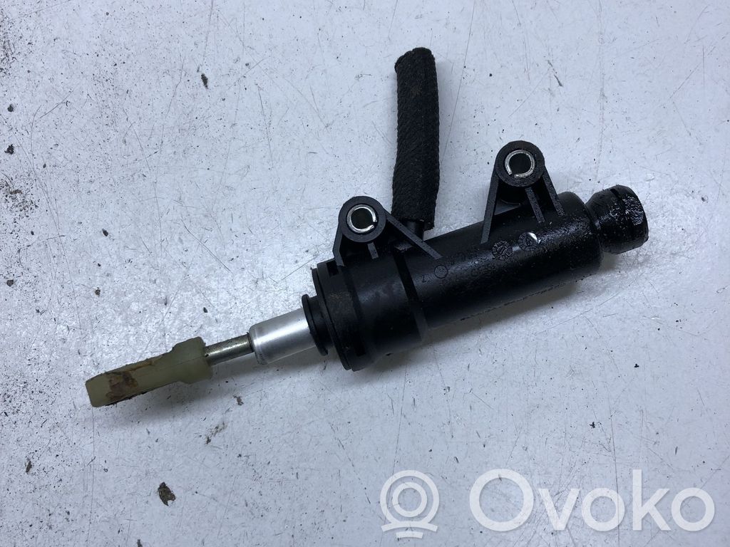 BMW X3 E83 Kytkimen pääsylinteri 