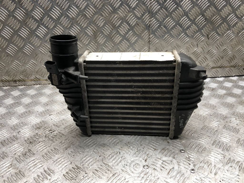 Audi A6 S6 C6 4F Interkūlerio radiatorius 