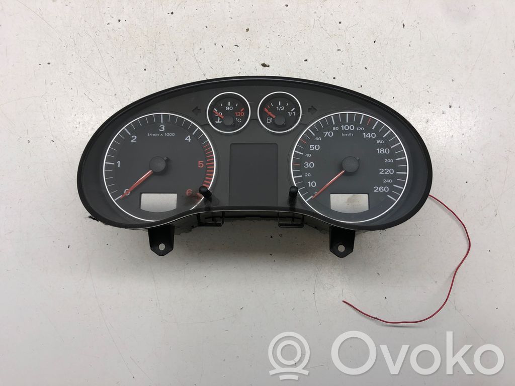 Audi A3 S3 8P Licznik / Prędkościomierz 