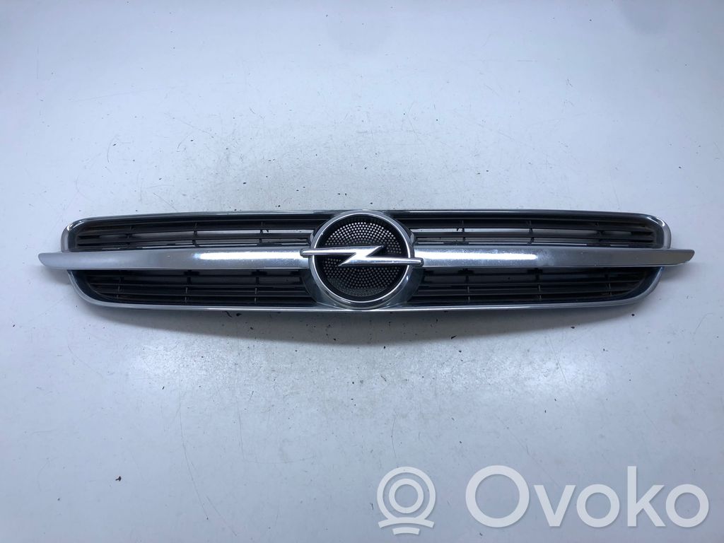 Opel Vectra C Etusäleikkö 