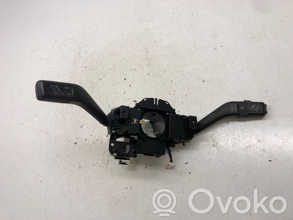 Volkswagen PASSAT CC Leva/interruttore dell’indicatore di direzione e tergicristallo 