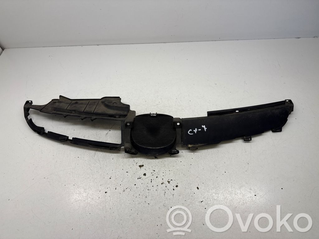 Mazda CX-7 Etupuskurin ylempi jäähdytinsäleikkö 