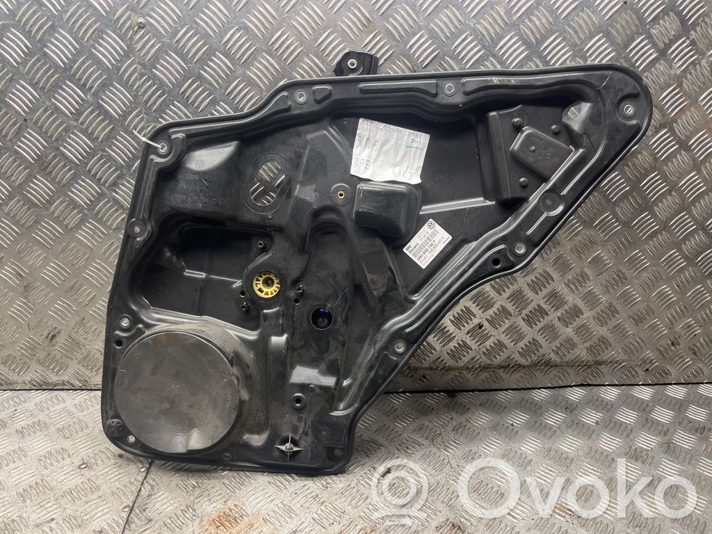 Volkswagen Tiguan Mechanizm podnoszenia szyby tylnej bez silnika 