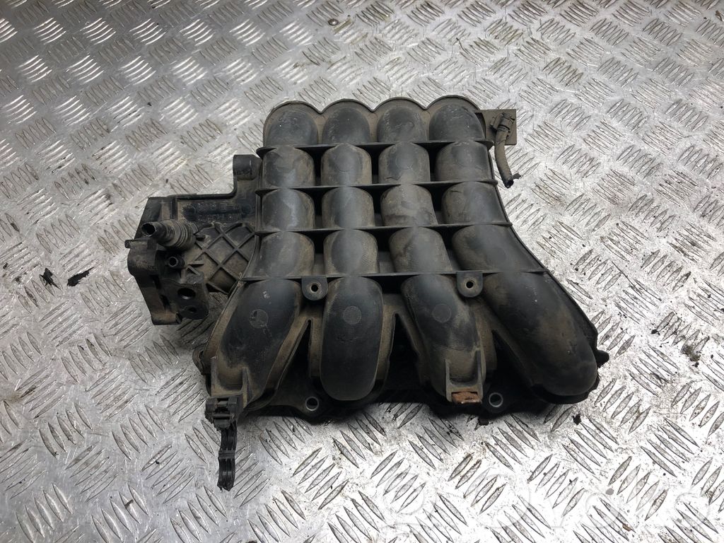 Mitsubishi Colt Intake manifold 