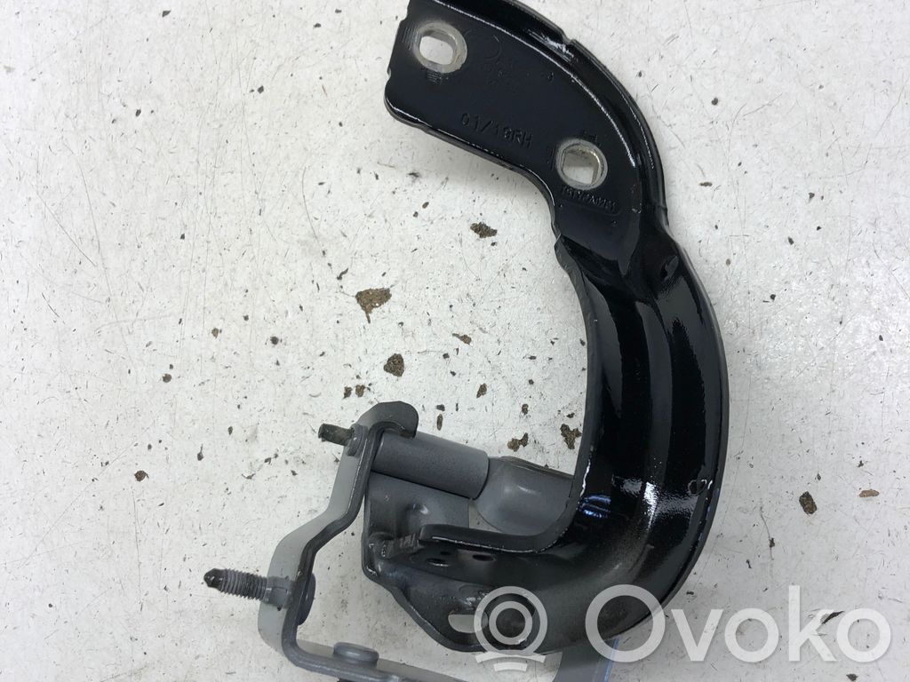 Audi A4 S4 B9 8W Takaluukun/tavaratilan sarana 