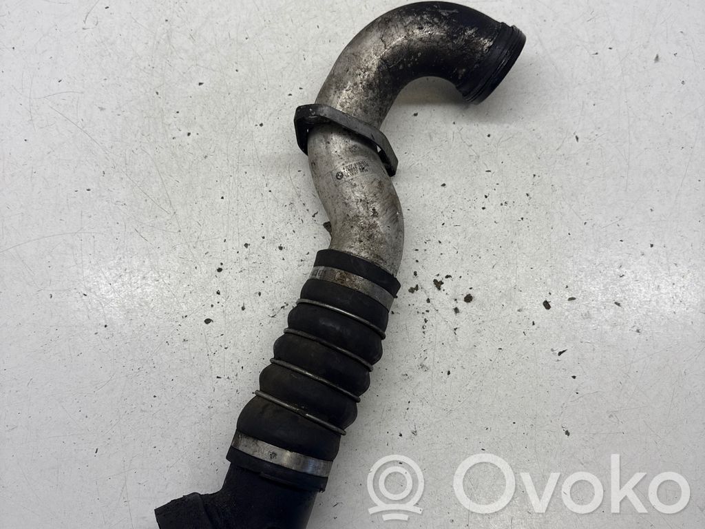 BMW 5 E60 E61 Välijäähdyttimen letku 