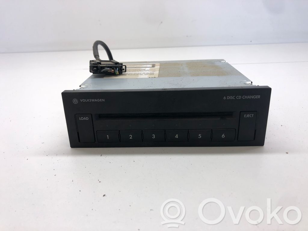 Volkswagen PASSAT B6 CD/DVD-vaihdin 