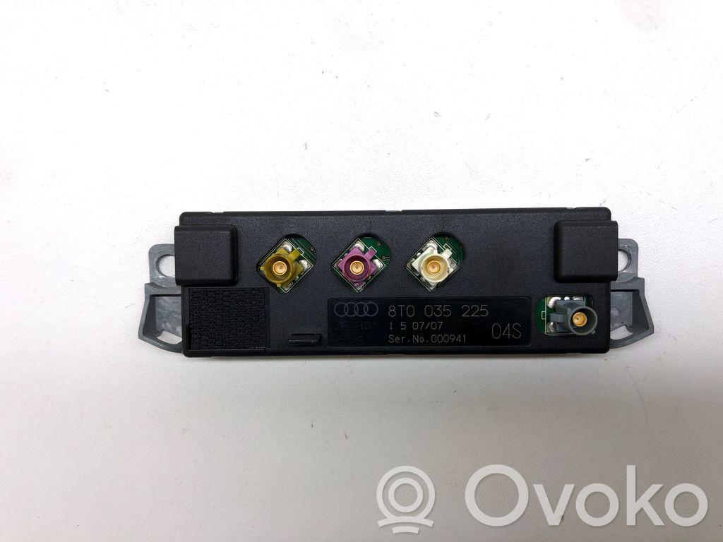 Audi A5 8T 8F Antenos stiprintuvas 