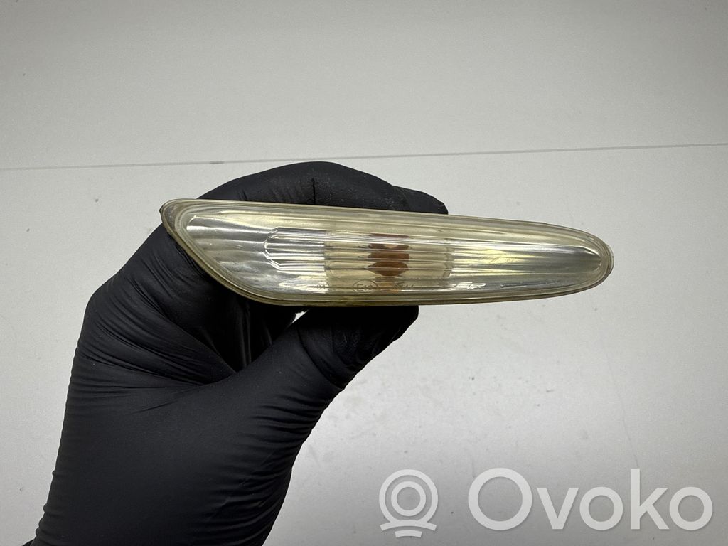 BMW 5 E60 E61 Front fender indicator light 