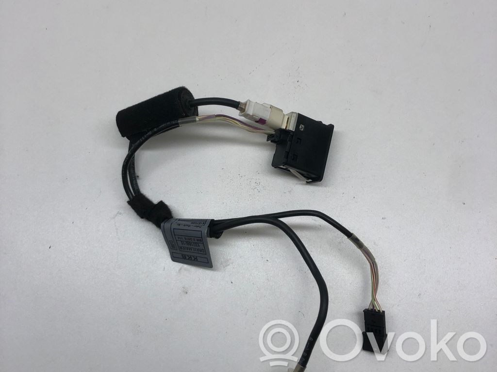 AUX in-socket connector   9219248