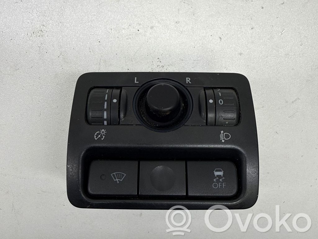 Subaru Legacy Wing mirror switch 