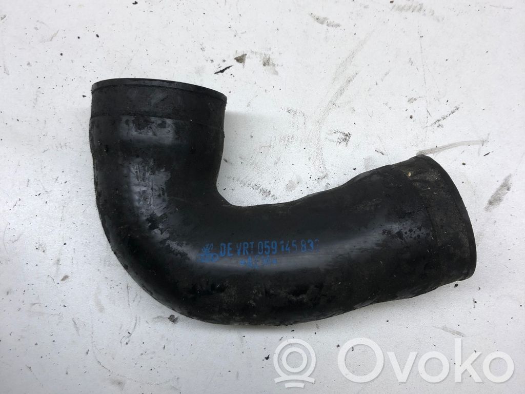 Audi A4 S4 B5 8D Interkūlera šļūtene (-es) / caurule (-es) 