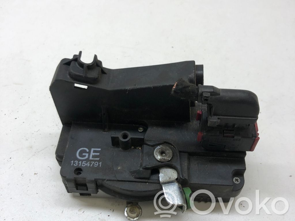Opel Meriva A Etuoven lukko 