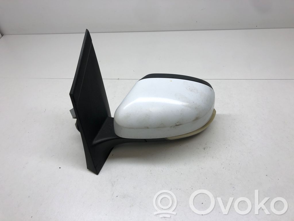 Ford Focus Front door electric wing mirror 