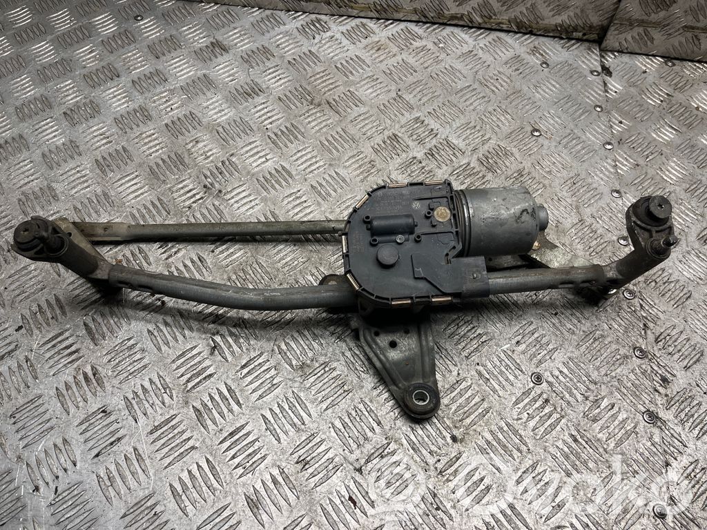 Volkswagen PASSAT B6 Mechanizm i silniczek wycieraczek szyby przedniej / czołowej 