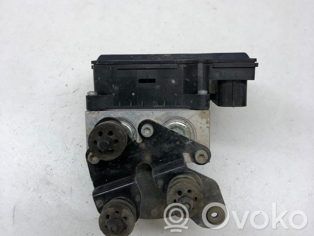Volkswagen PASSAT CC ABS-pumppu 