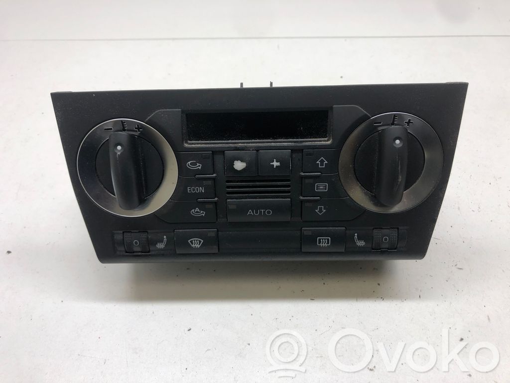 Audi A3 S3 8P Panel klimatyzacji 