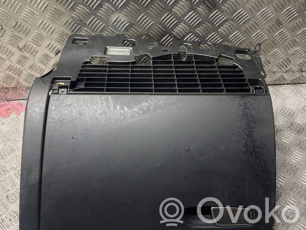Audi A4 S4 B8 8K Juego guantera 