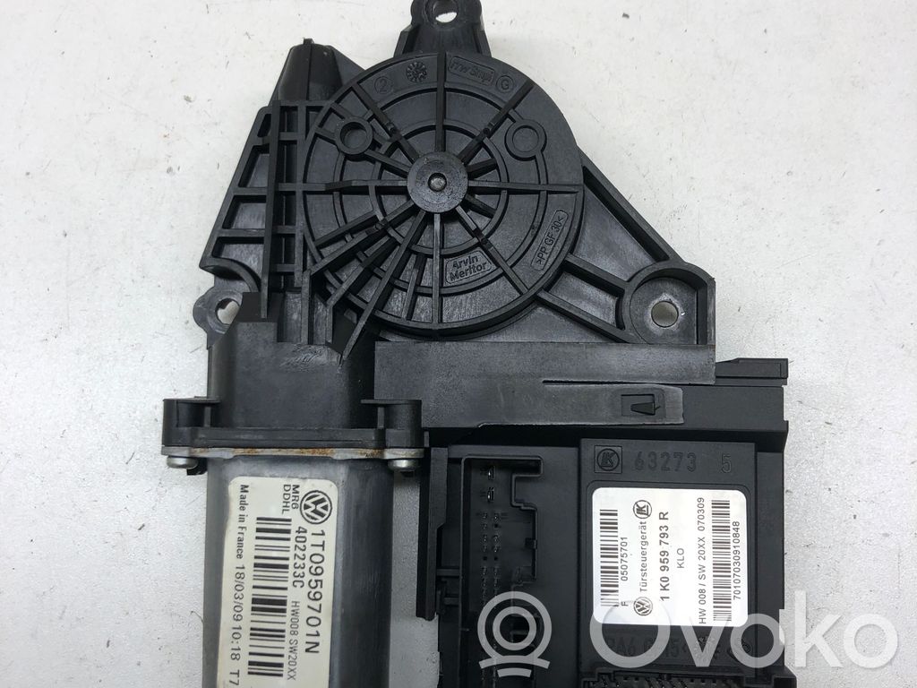 Skoda Octavia Mk2 (1Z) Silnik regulatora szyby drzwi przednich 