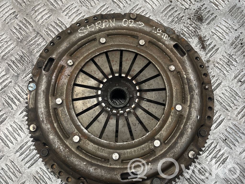Volkswagen Sharan Kit d'embrayage 