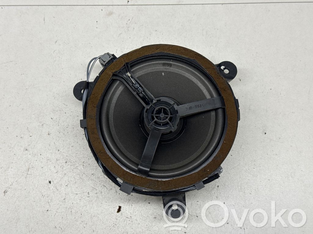 Volvo XC90 Altavoz de la puerta trasera 
