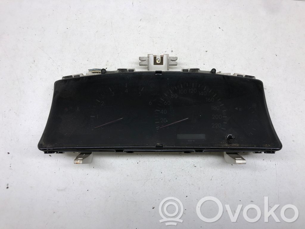 Toyota Corolla Verso E121 Licznik / Prędkościomierz 