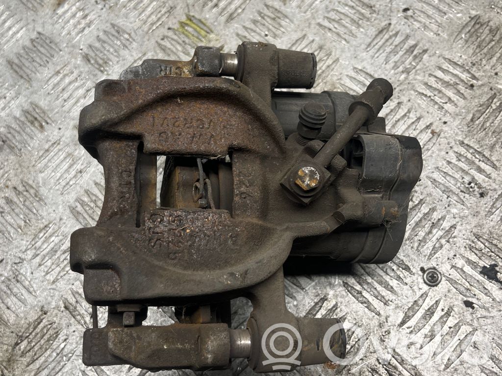 Takajarrusatula   5Q0615406EE