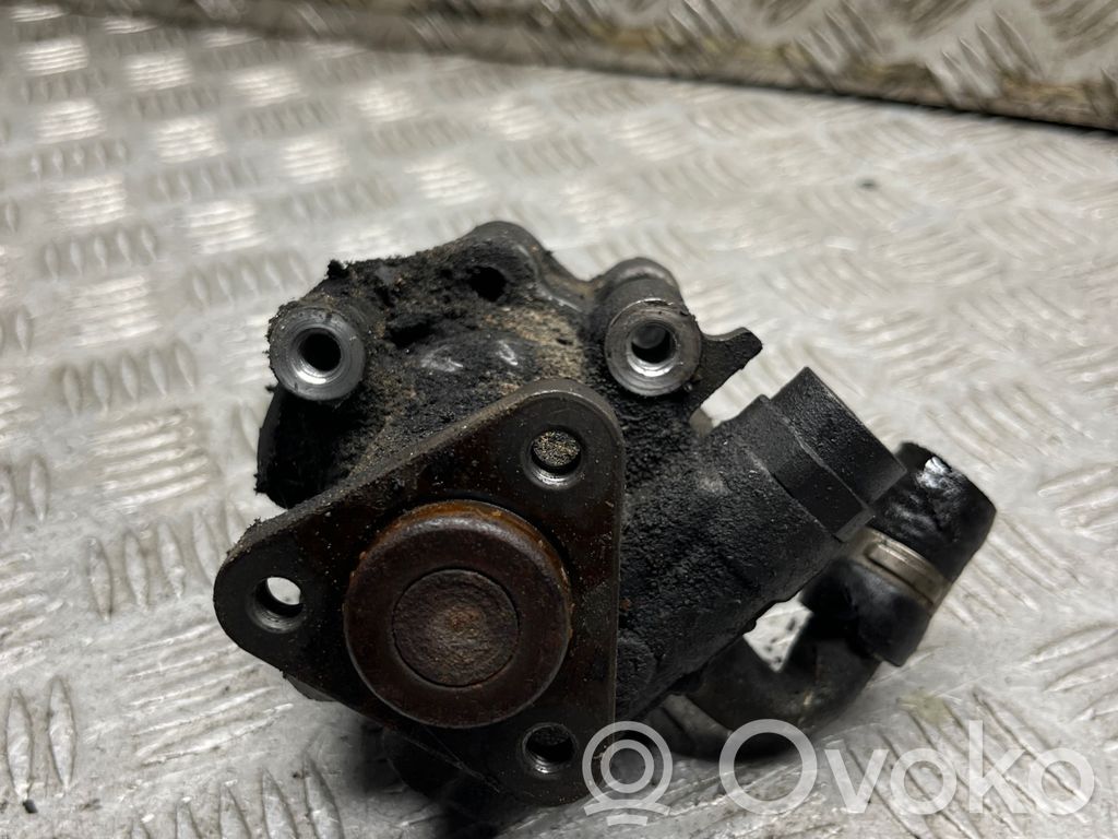 Volkswagen PASSAT B5 Ohjaustehostimen pumppu 
