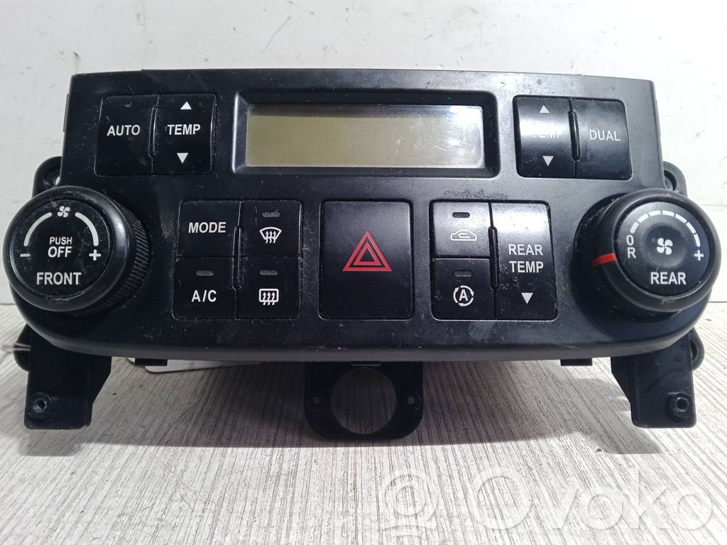 KIA Carnival Climate control unit 
