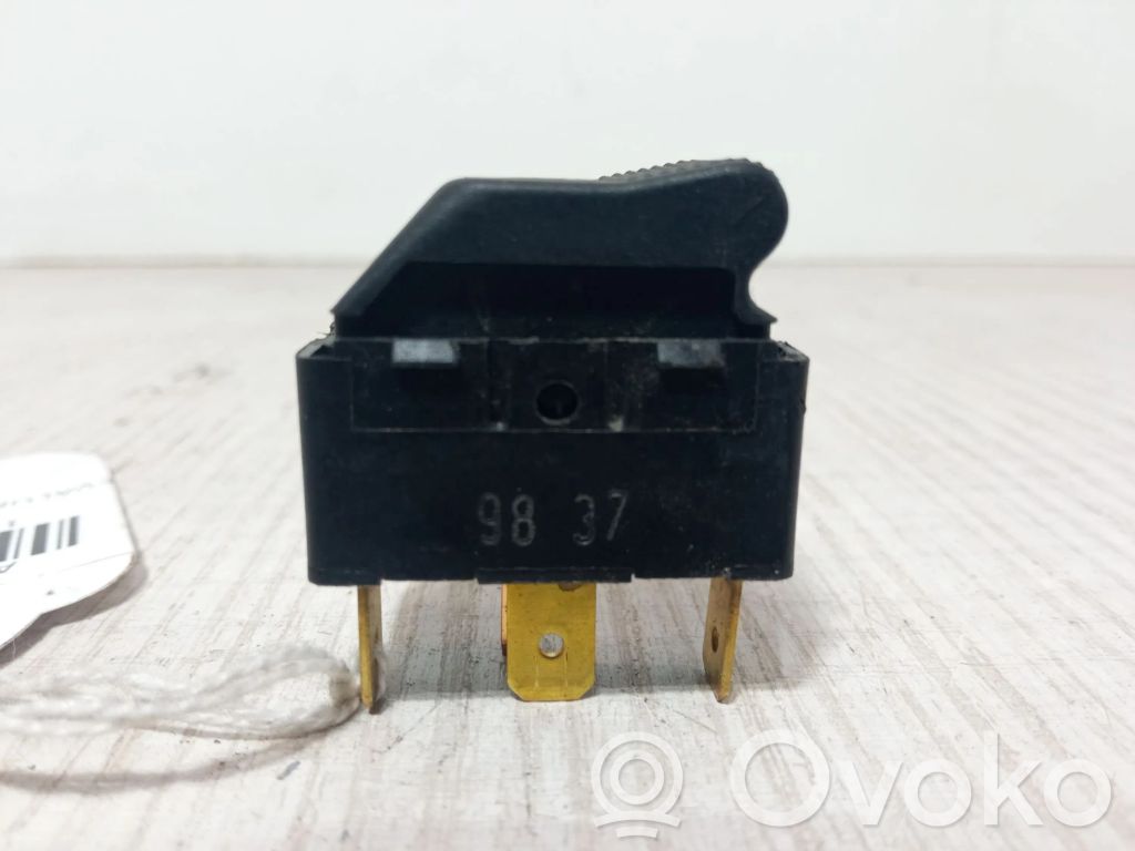 Interruptor del elevalunas eléctrico   4D09598550IC