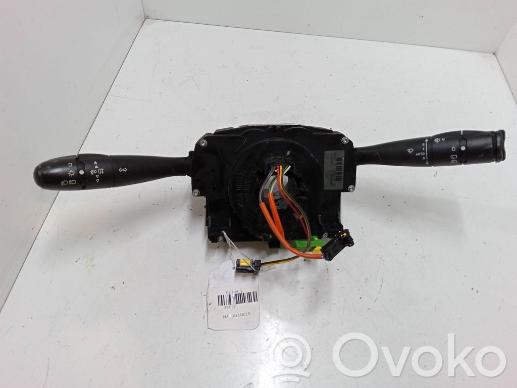 Interruptor de control del panel de luces   96488227XT