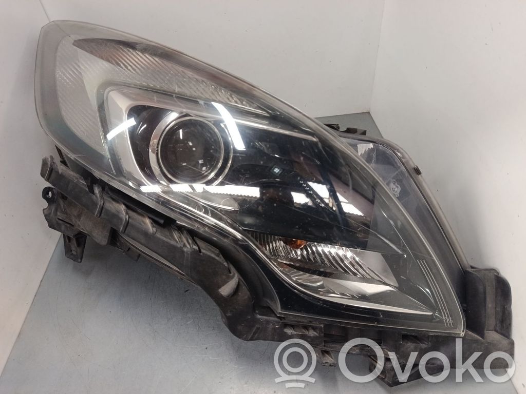 Opel Zafira B Far 