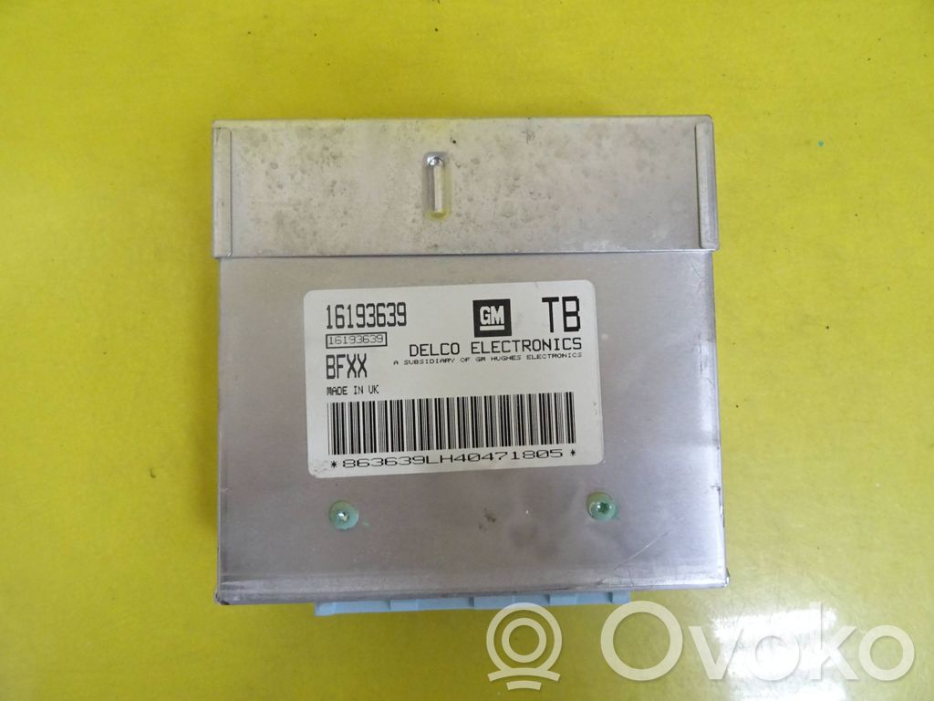 Opel Corsa B Unidad de control/módulo del motor 