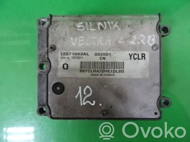 Opel Vectra C Engine control unit/module 