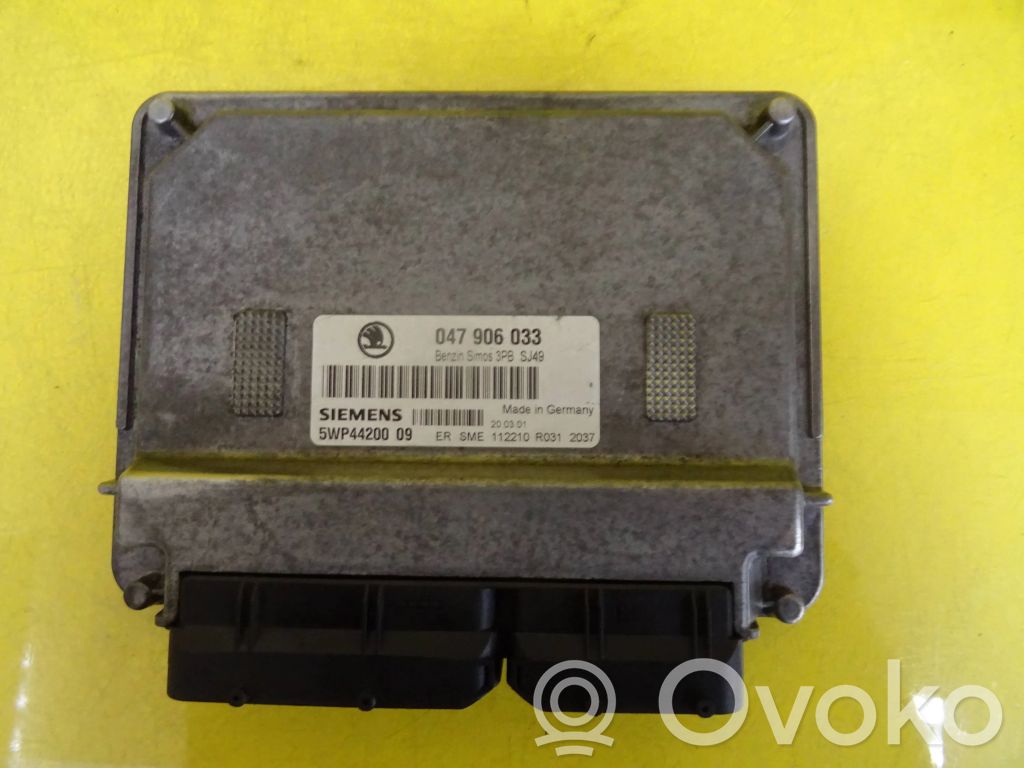 Engine control unit/module   047906033,5WP4420009