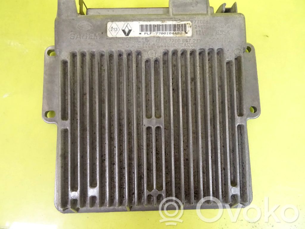 Renault Clio I Engine control unit/module 