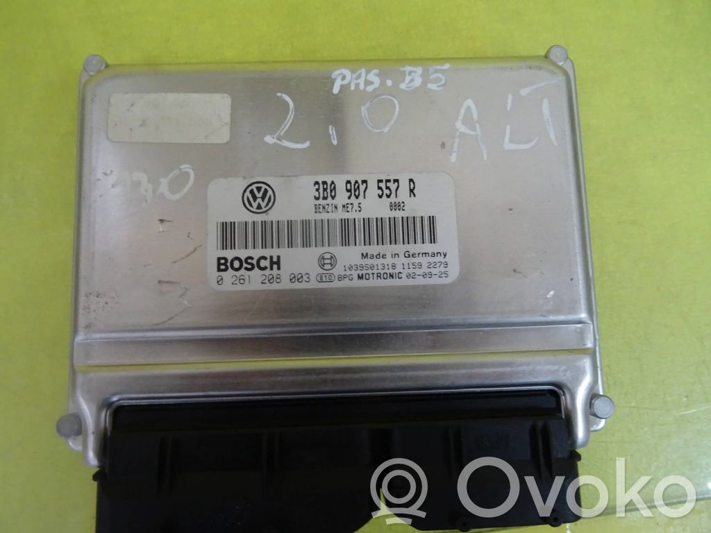Engine control unit/module   3B0907557R,0261208003