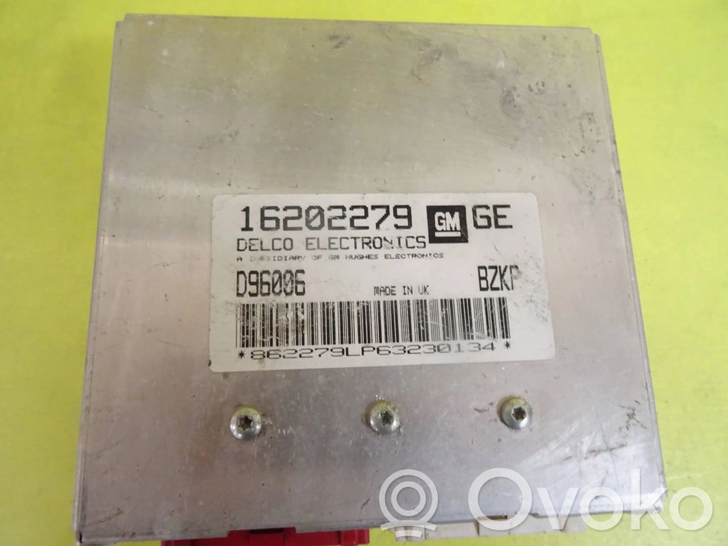 Opel Corsa B Engine control unit/module 