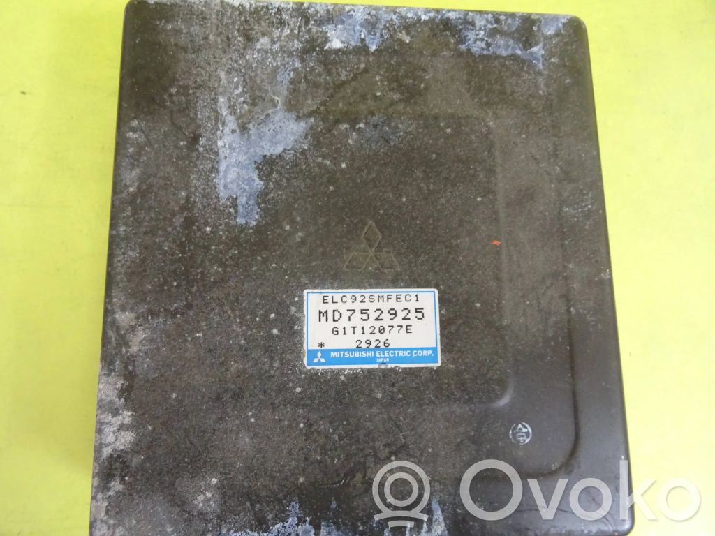 Mitsubishi Colt Engine control unit/module 