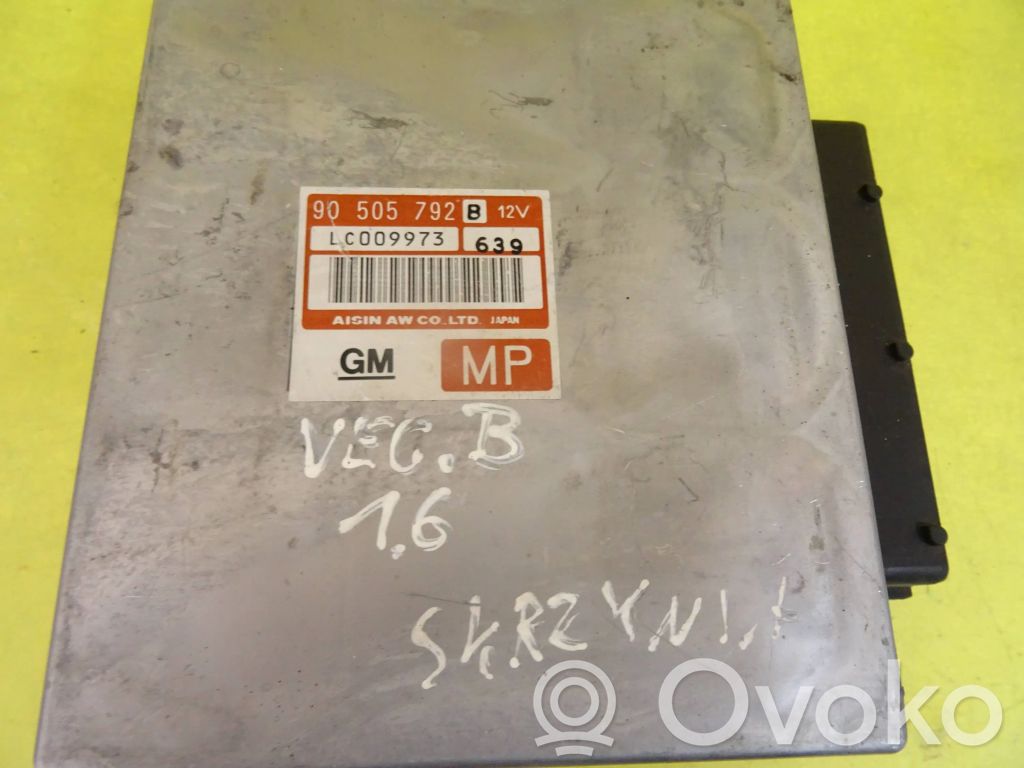Opel Vectra B Engine control unit/module 