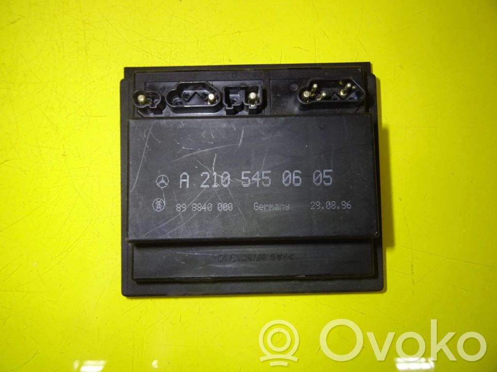 Mercedes-Benz E W210 Module d'éclairage LCM 