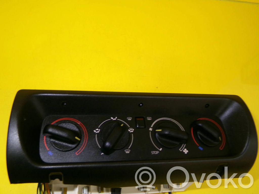 Renault Safrane Climate control unit 