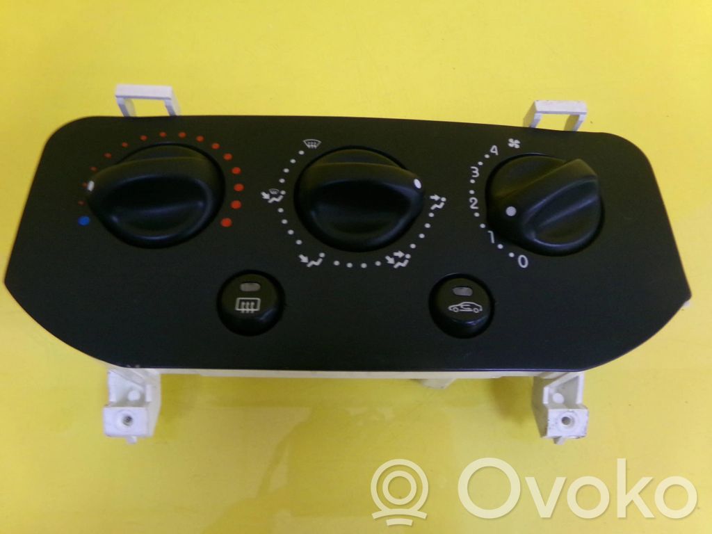Renault Clio II Interior fan control switch 